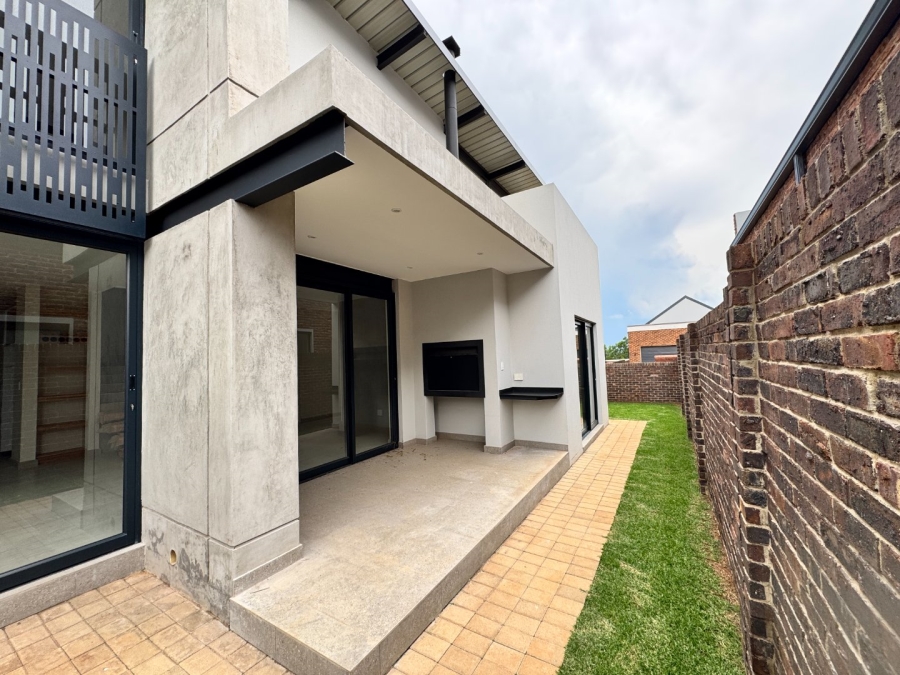 3 Bedroom Property for Sale in Helderzicht Eco Estate North West